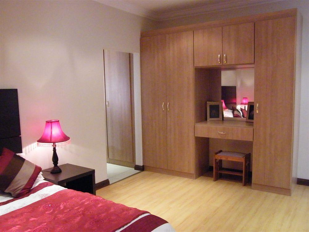 Littlefield Luxury Suite Johannesburg Exteriör bild